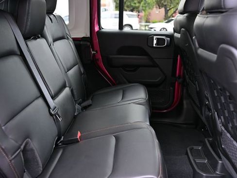 Used 2022 Jeep Wrangler Unlimited Rubicon w/ Xtreme Recon 35" Tire Package image 29