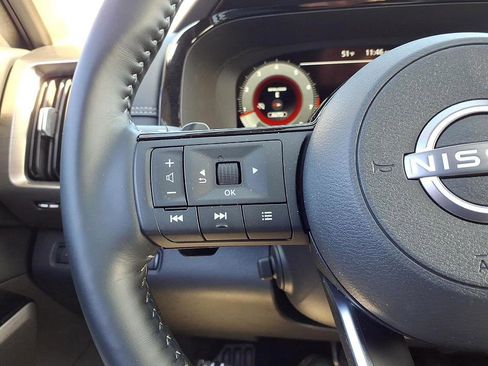 Used 2025 Nissan Pathfinder Platinum w/ Lighting Package (N92) image 29