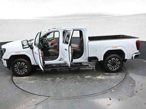 New 2026 GMC Sierra 2500 Denali Ultimate image 40