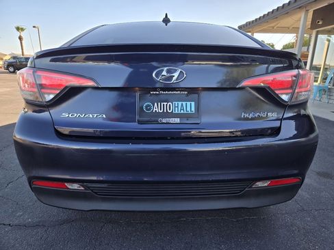 Used 2017 Hyundai Sonata SE image 3