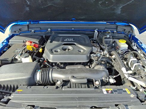 Used 2021 Jeep Wrangler Unlimited Sahara image 30