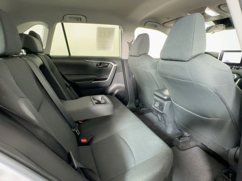 Used 2024 Toyota RAV4 LE image 27