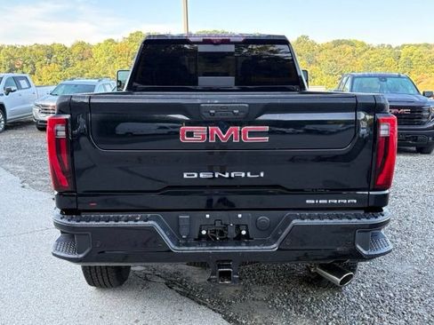Used 2024 GMC Sierra 2500 Denali w/ Denali Reserve Package AWD/4WD image 4