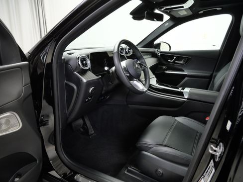 Certified 2026 Mercedes-Benz GLC 300 4MATIC image 6