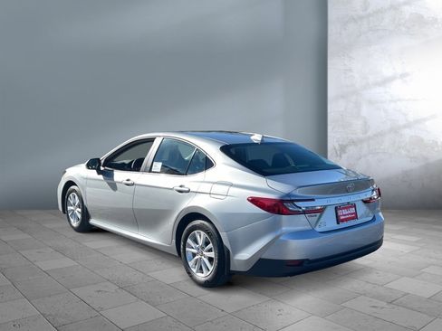 New 2026 Toyota Camry LE image 4