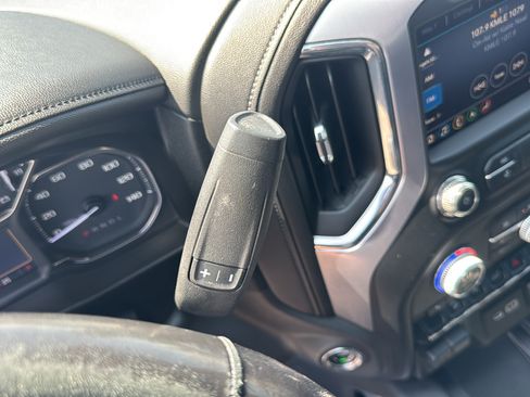 Used 2021 GMC Sierra 1500 SLT w/ SLT Convenience Package AWD/4WD image 22