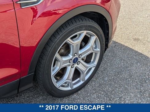 Used 2017 Ford Escape Titanium FWD image 13