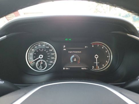 Used 2023 Genesis G70 2.0T image 17