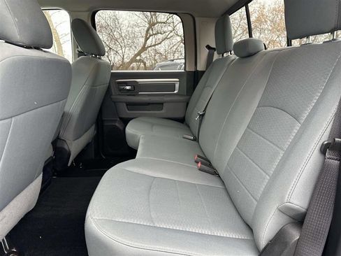 Used 2017 RAM 1500 Classic SLT image 11