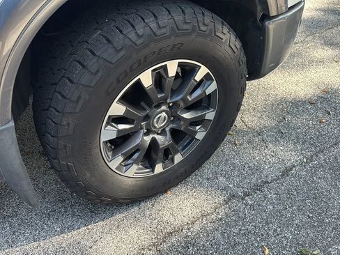 Used 2019 Nissan Titan PRO-4X w/ Pro-4x Convenience Package image 30