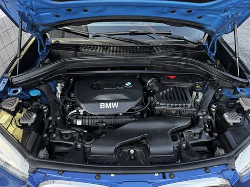 Used 2017 BMW X1 xDrive28i w/ Premium Package image 2