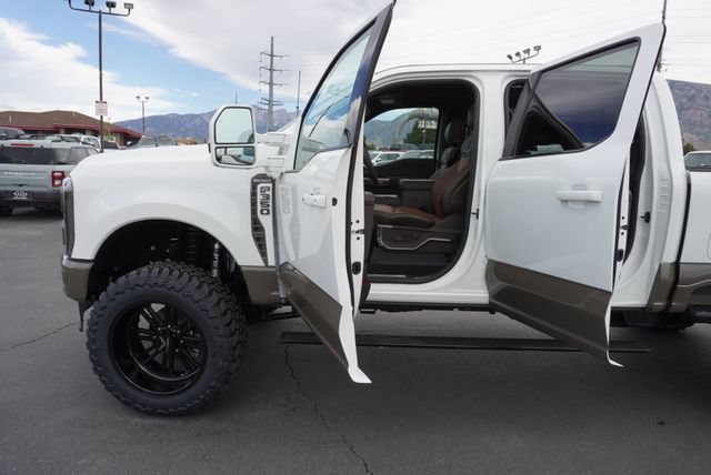 Used 2026 Ford F350 King Ranch AWD/4WD image 29