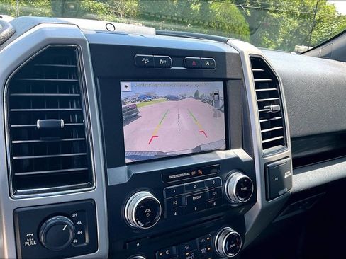 Used 2018 Ford F150 Lariat w/ Equipment Group 502A Luxury AWD/4WD image 18