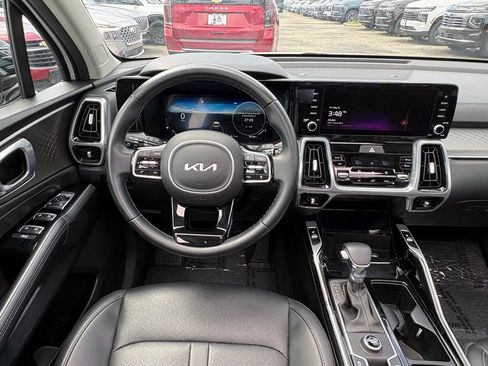 Used 2023 Kia Sorento SX FWD image 15