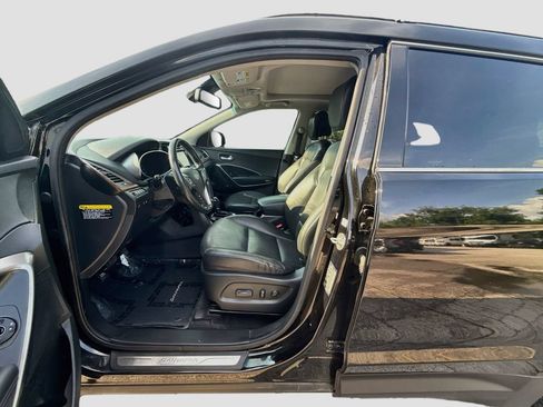 Used 2018 Hyundai Santa Fe FWD image 22