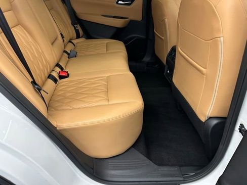 Certified 2023 Nissan Rogue Platinum w/ Platinum Premium Package image 28