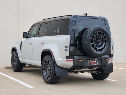 New 2026 Land Rover Defender 110 OCTA AWD/4WD image 5