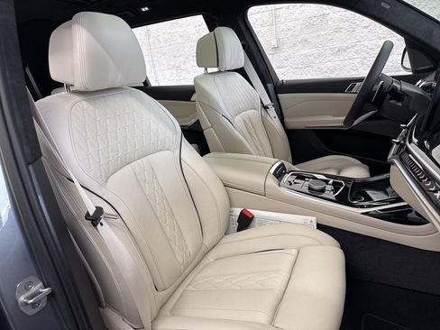 New 2026 BMW X7 xDrive40i w/ M Sport Package image 58