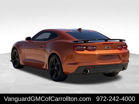 Used 2022 Chevrolet Camaro LT RWD image 7