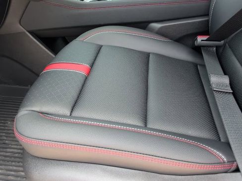 New 2026 Chevrolet Traverse RS w/ LPO, Floor Liner Package FWD image 15