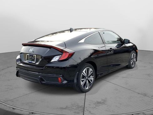 Used 2018 Honda Civic EX-T image 3
