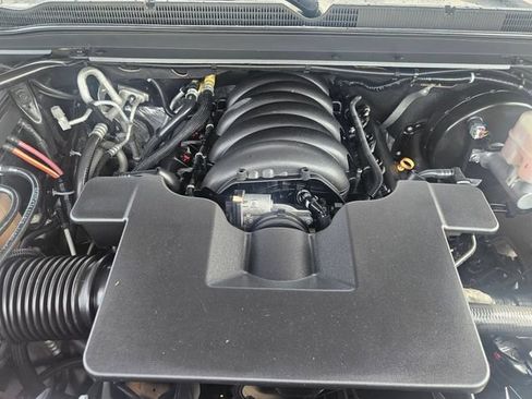 Used 2019 Chevrolet Tahoe Premier w/ RST 6.2L Performance Edition AWD/4WD image 22