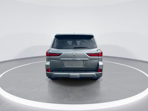 Used 2021 Lexus LX 570 4WD w/ Luxury Package image 8