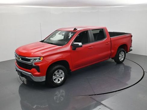 Used 2025 Chevrolet Silverado 1500 LT AWD/4WD image 47