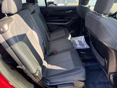 Certified 2023 Jeep Grand Cherokee L Laredo image 31
