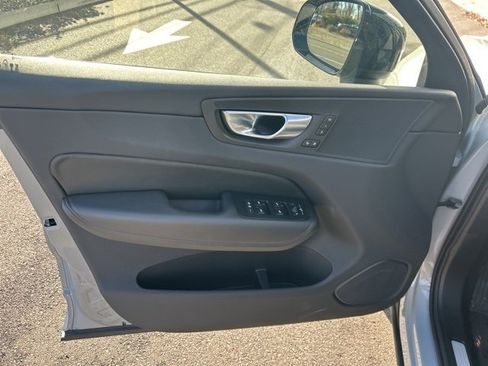 Certified 2025 Volvo XC60 B5 Plus image 16