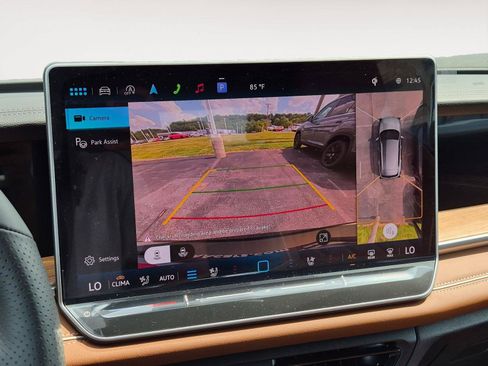New 2026 Volkswagen Tiguan SEL R-Line AWD/4WD image 23
