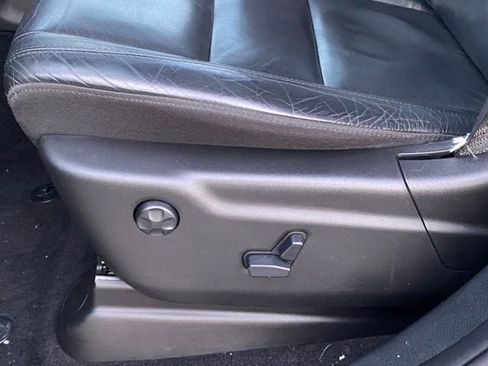 Used 2021 Jeep Grand Cherokee Limited image 32