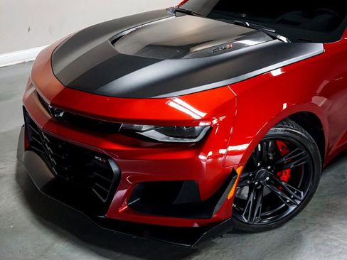 Used 2021 Chevrolet Camaro ZL1 image 86