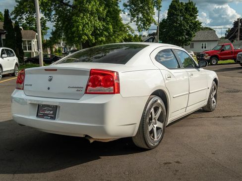 Used 2010 Dodge Charger SXT RWD image 6