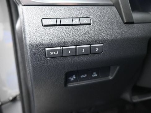Used 2025 Lexus GX 550 AWD/4WD image 10