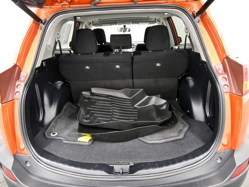 Used 2015 Toyota RAV4 XLE AWD/4WD image 7