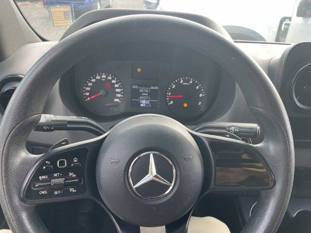 Used 2023 Mercedes-Benz Sprinter 1500 image 34