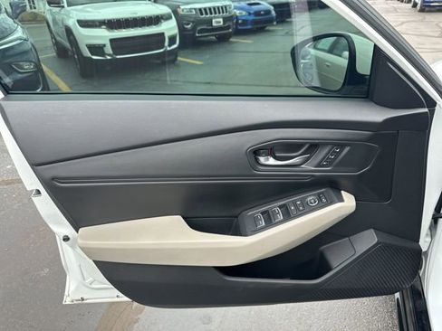 Used 2023 Honda Accord EX-L image 10