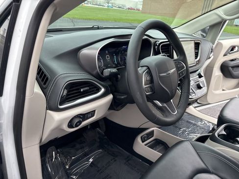 Used 2024 Chrysler Pacifica Touring-L w/ Road Tripper Package FWD image 48