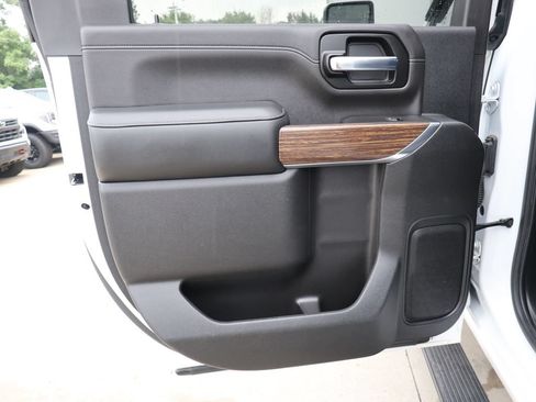 Certified 2020 Chevrolet Silverado 2500 High Country w/ Z71 Off-Road Package AWD/4WD image 27