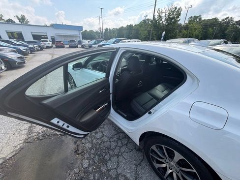 Used 2015 Acura TLX FWD image 13