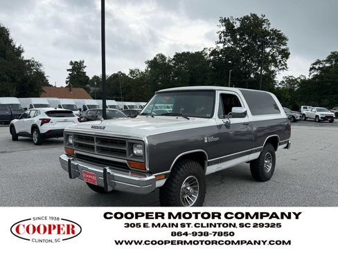 Used 1989 Dodge Ramcharger 4WD image 1