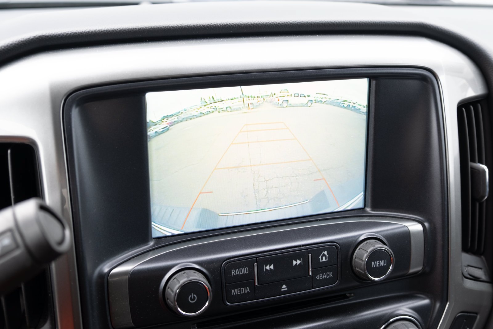 Used 2018 Chevrolet Silverado 1500 LT w/ All Star Edition AWD/4WD image 4