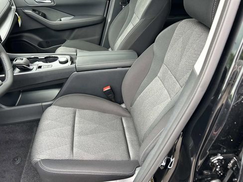 New 2026 Nissan Rogue SV AWD/4WD image 15