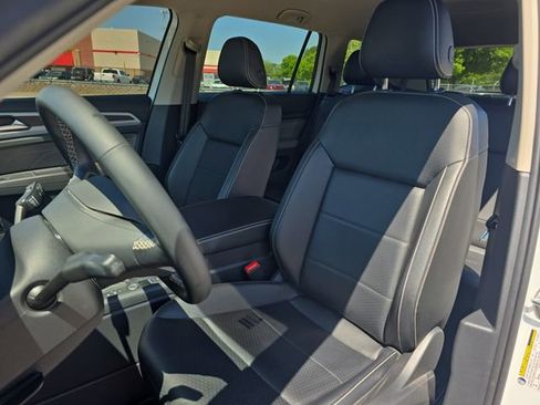 Used 2022 Volkswagen Atlas SE image 15