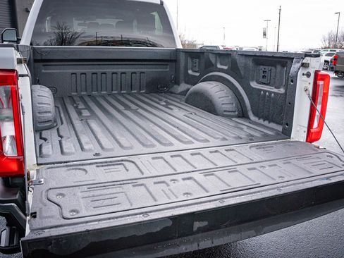 Used 2024 Ford F250 XLT w/ FX4 Off-Road Package AWD/4WD image 9