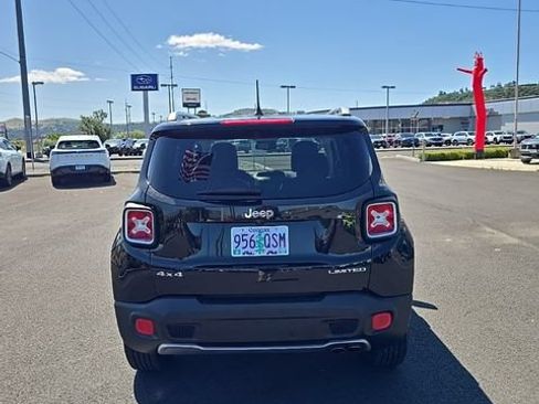Used 2017 Jeep Renegade Limited AWD/4WD image 5