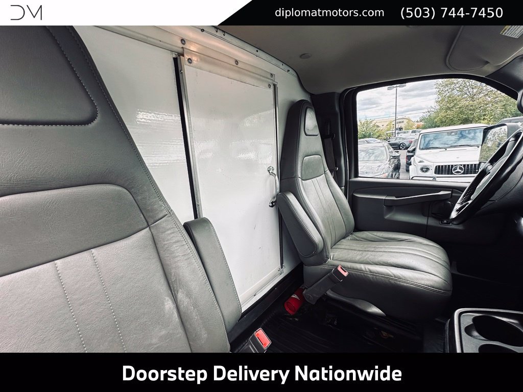 Used 2021 Chevrolet Express 4500 Extended w/ Power Convenience Package RWD image 38