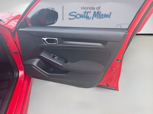 Used 2022 Honda Civic Sport image 32