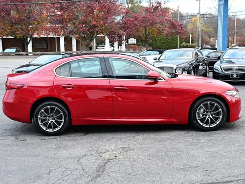 Used 2019 Alfa Romeo Giulia AWD w/ Cold Weather Package image 6